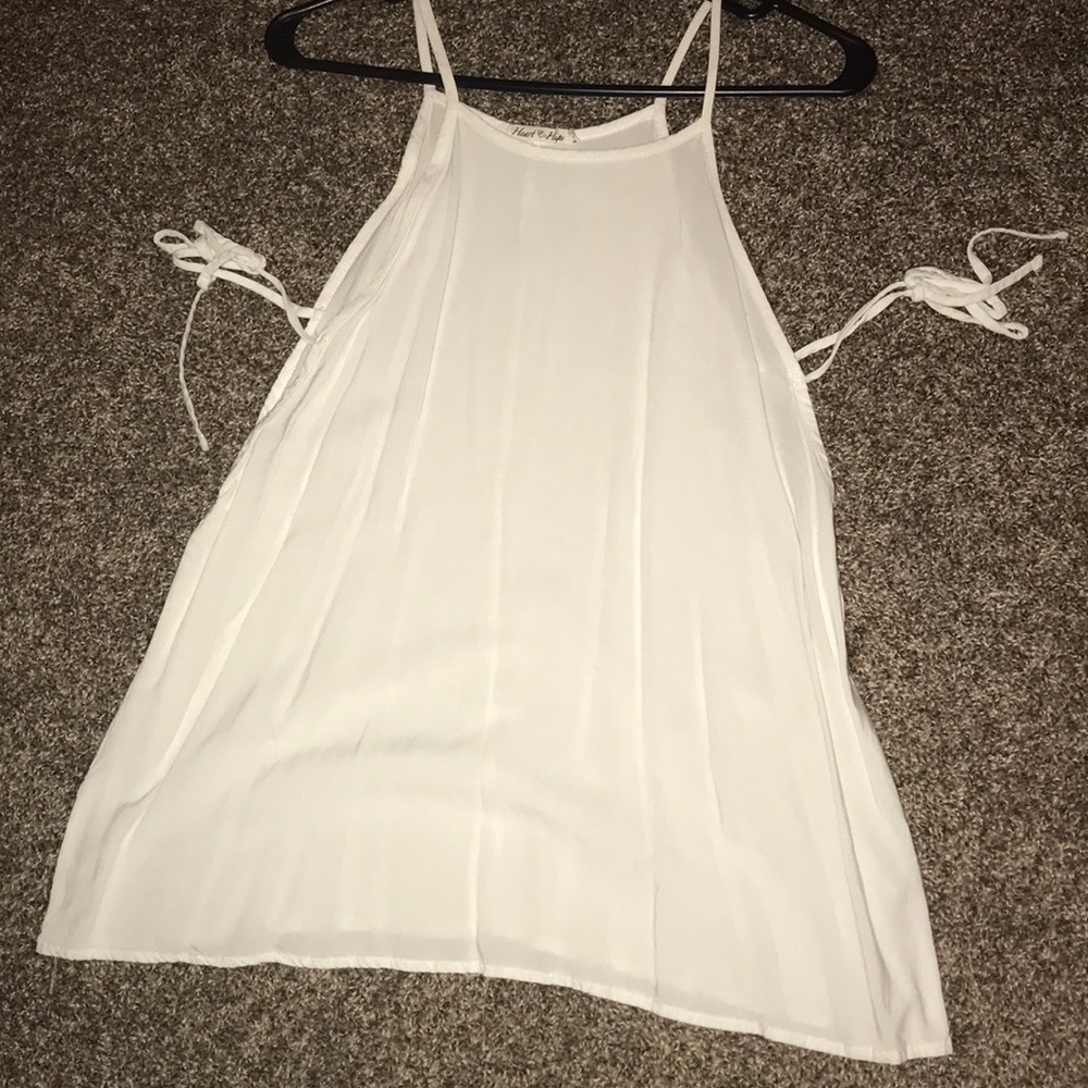Women’s strappy tank top
